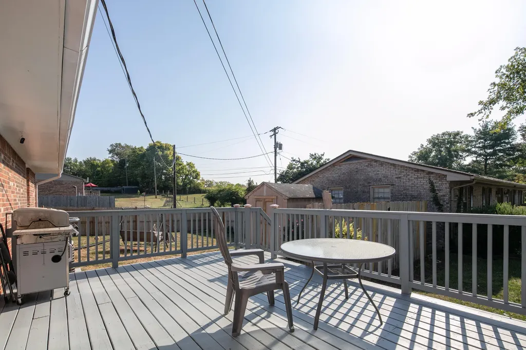 140 Dan Drive Versailles KY 40383