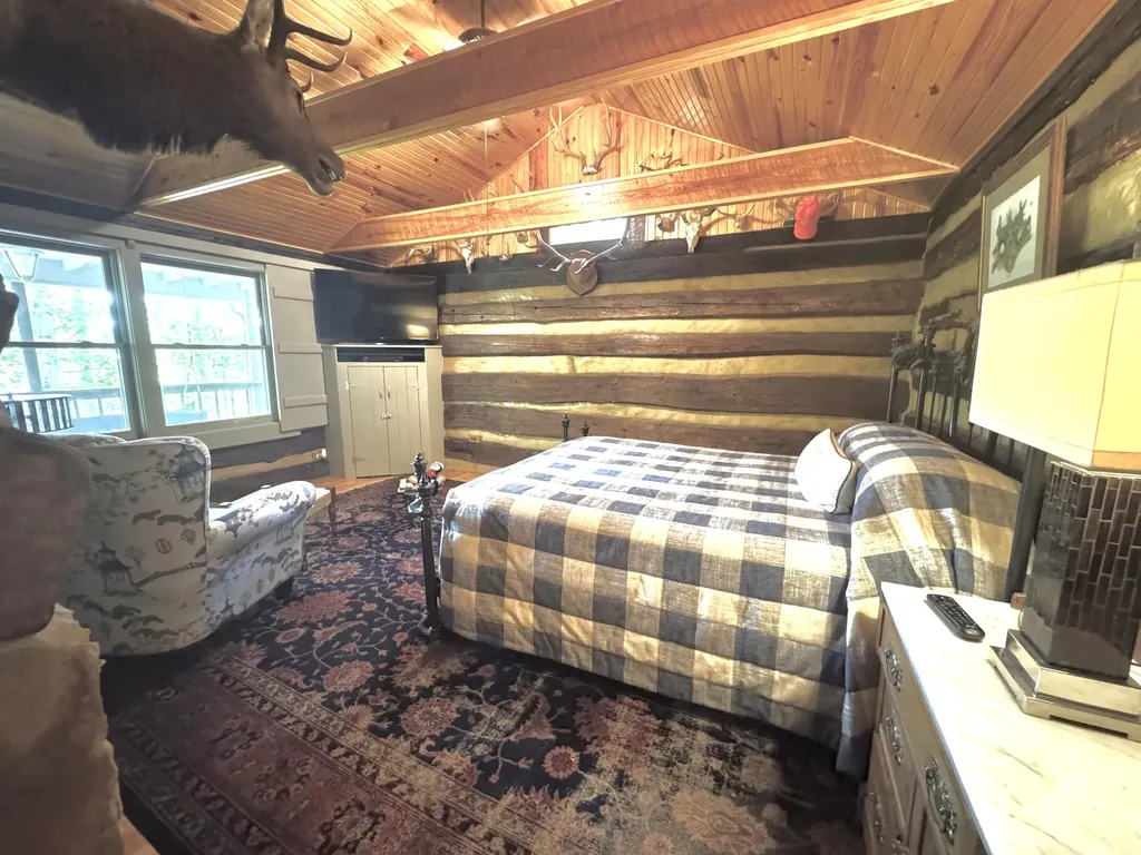 155 Rocky Point Road East Bernstadt KY 40729