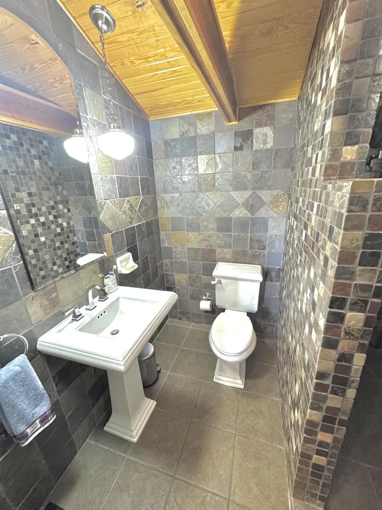 155 Rocky Point Road East Bernstadt KY 40729