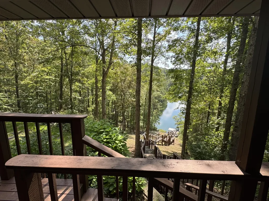 155 Rocky Point Road East Bernstadt KY 40729