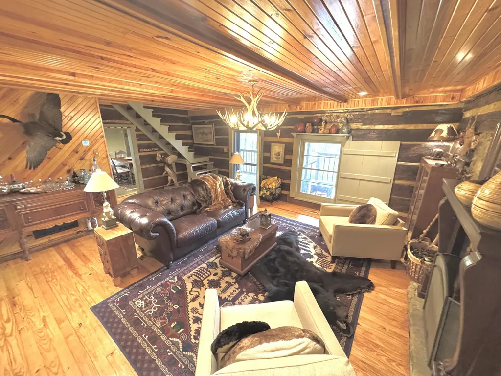 155 Rocky Point Road East Bernstadt KY 40729