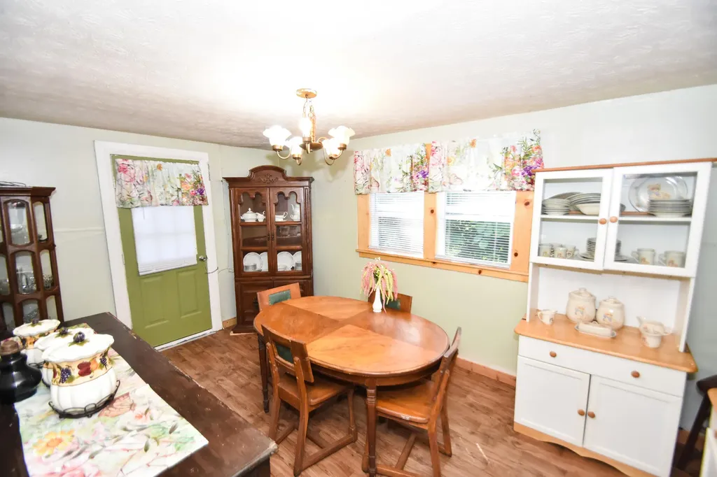 284 Happy Top Road Mckee KY 40447