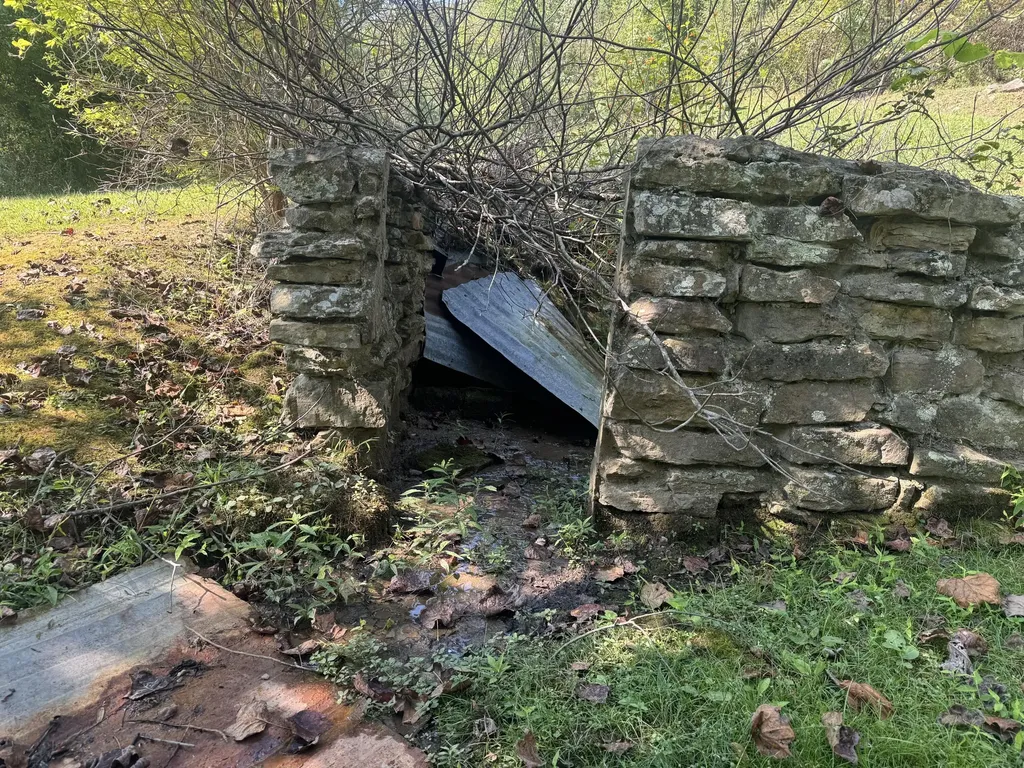 284 Happy Top Road Mckee KY 40447