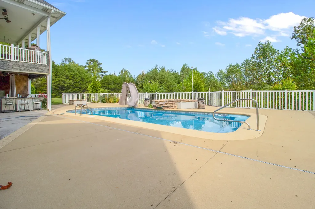 210 Reverend Bill Perkins Road Williamsburg KY 40769