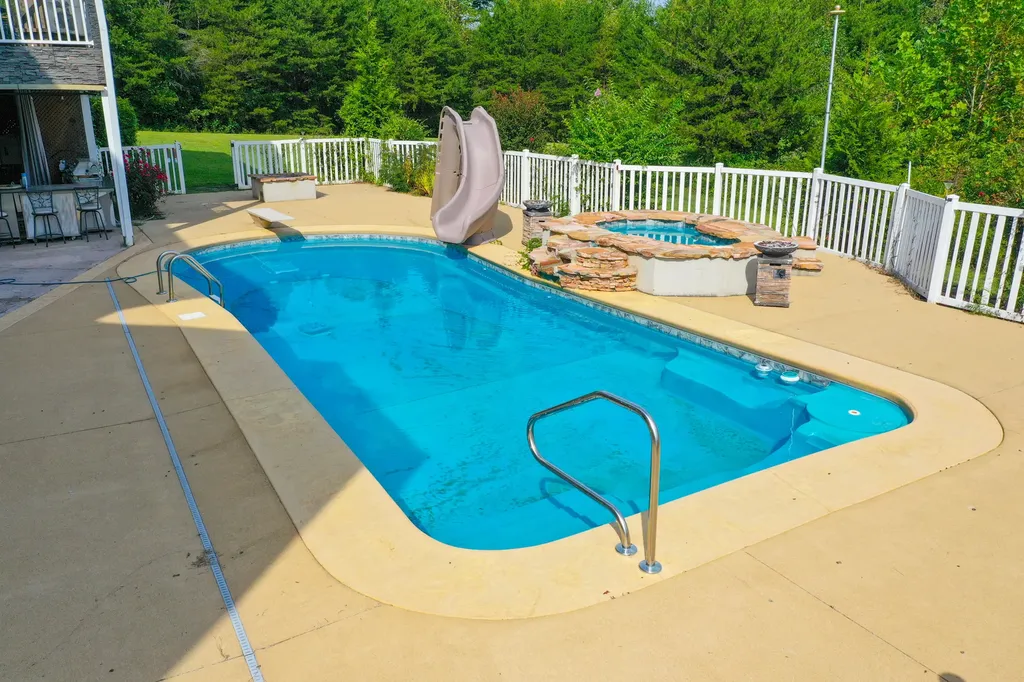 210 Reverend Bill Perkins Road Williamsburg KY 40769