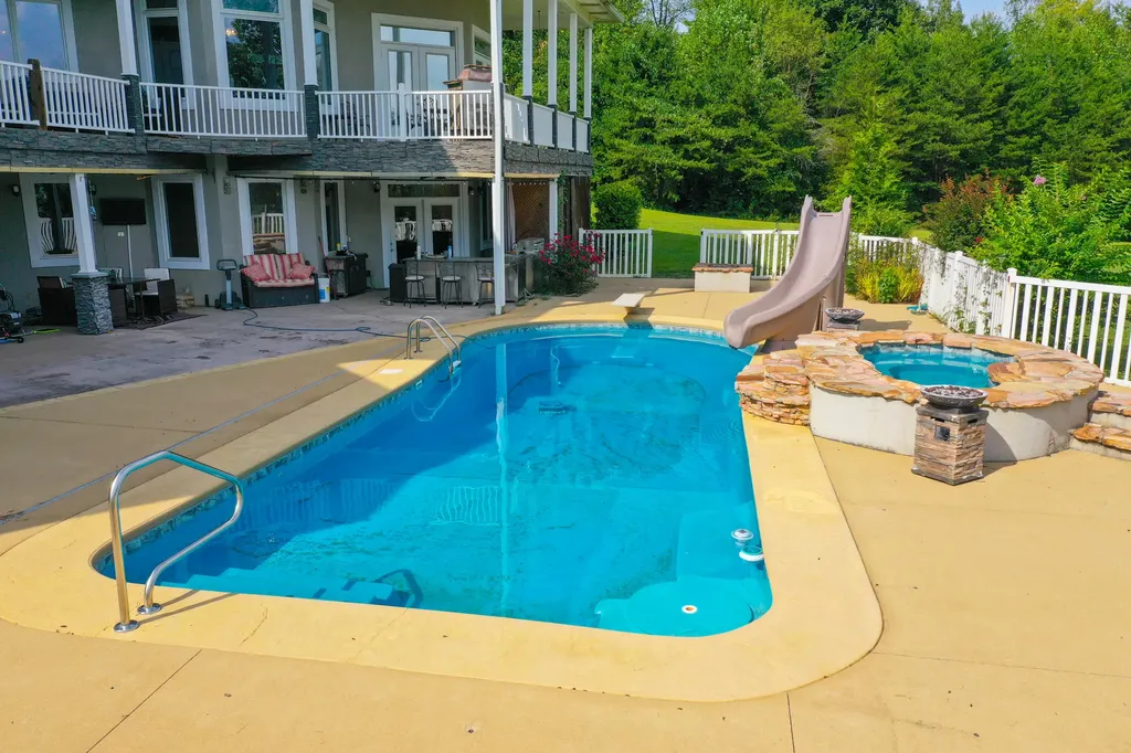 210 Reverend Bill Perkins Road Williamsburg KY 40769