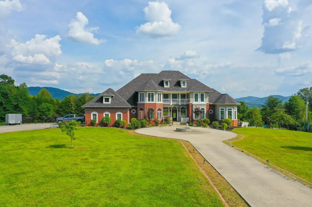210 Reverend Bill Perkins Road Williamsburg KY 40769