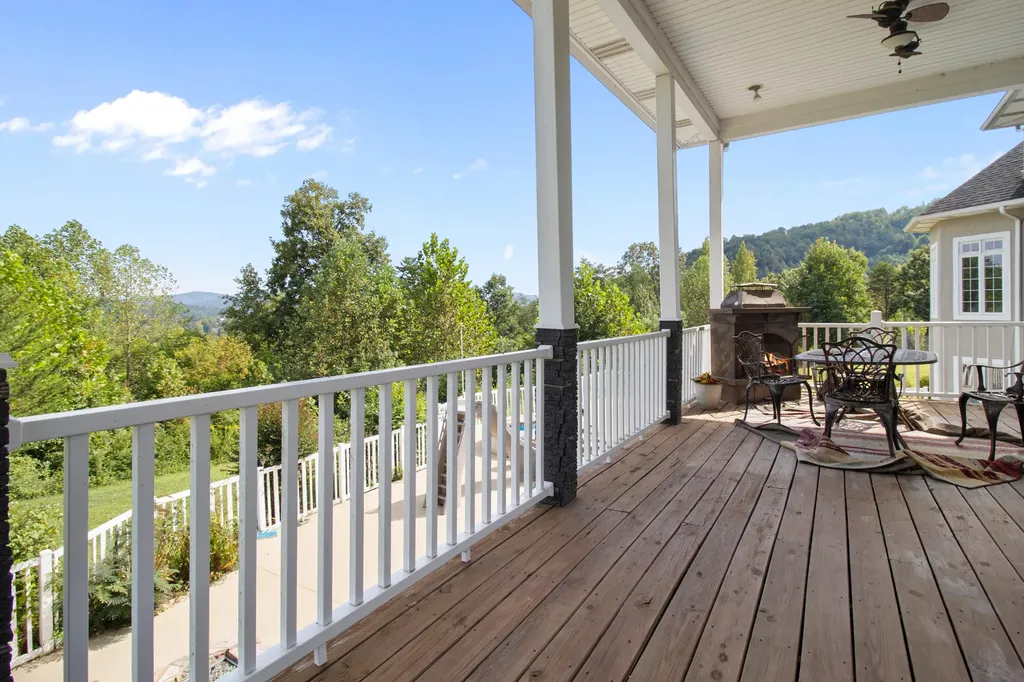 210 Reverend Bill Perkins Road Williamsburg KY 40769