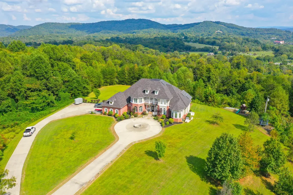 210 Reverend Bill Perkins Road Williamsburg KY 40769