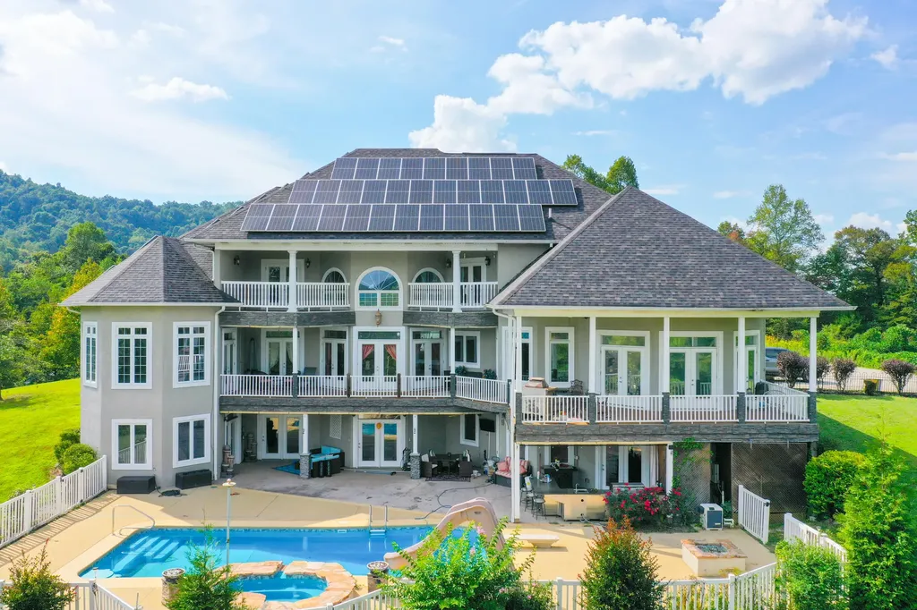 210 Reverend Bill Perkins Road Williamsburg KY 40769