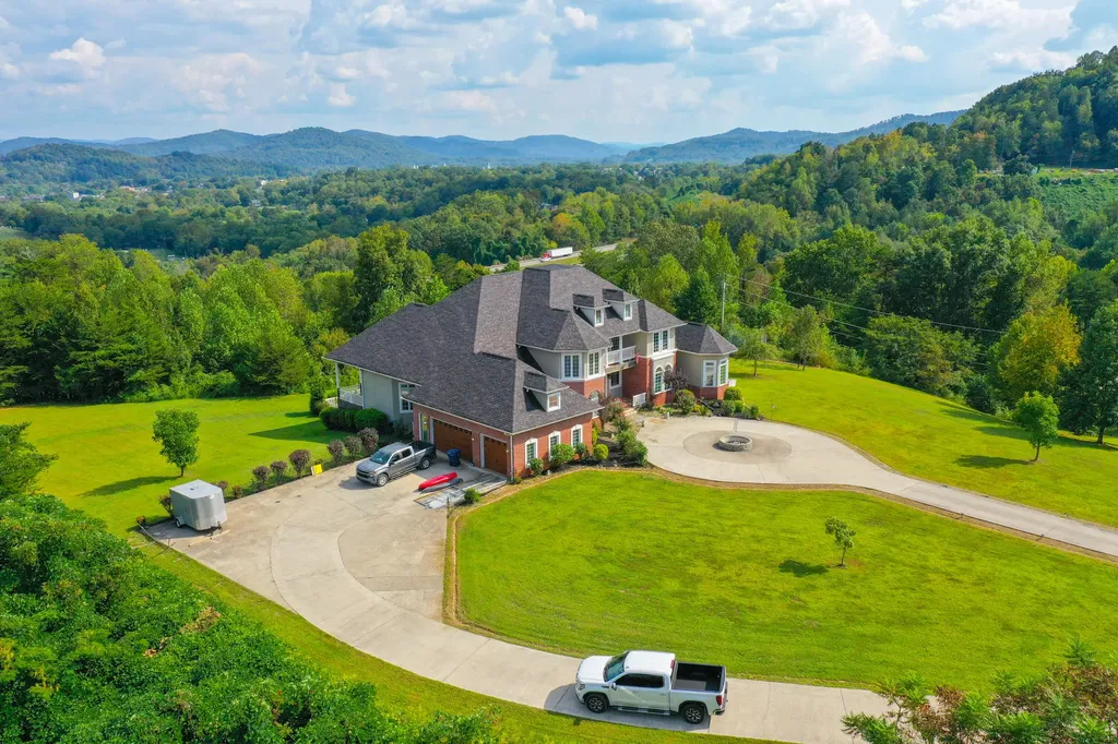 210 Reverend Bill Perkins Road Williamsburg KY 40769