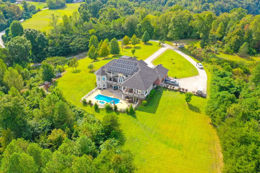 210 Reverend Bill Perkins Road Williamsburg KY 40769