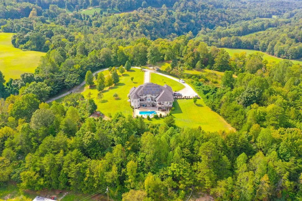 210 Reverend Bill Perkins Road Williamsburg KY 40769
