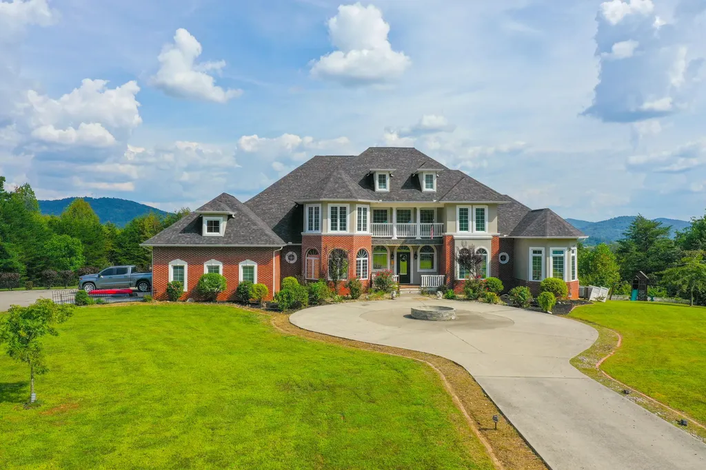 210 Reverend Bill Perkins Road Williamsburg KY 40769