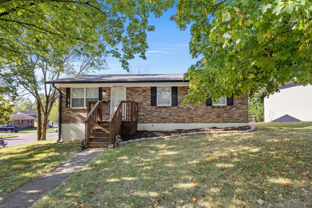 1316 Jannelle Court Lexington KY 40517