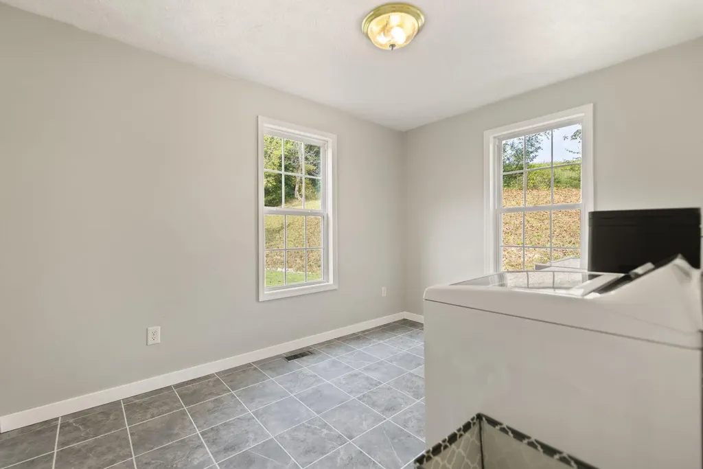 867 Chadwell Road Booneville KY 41314