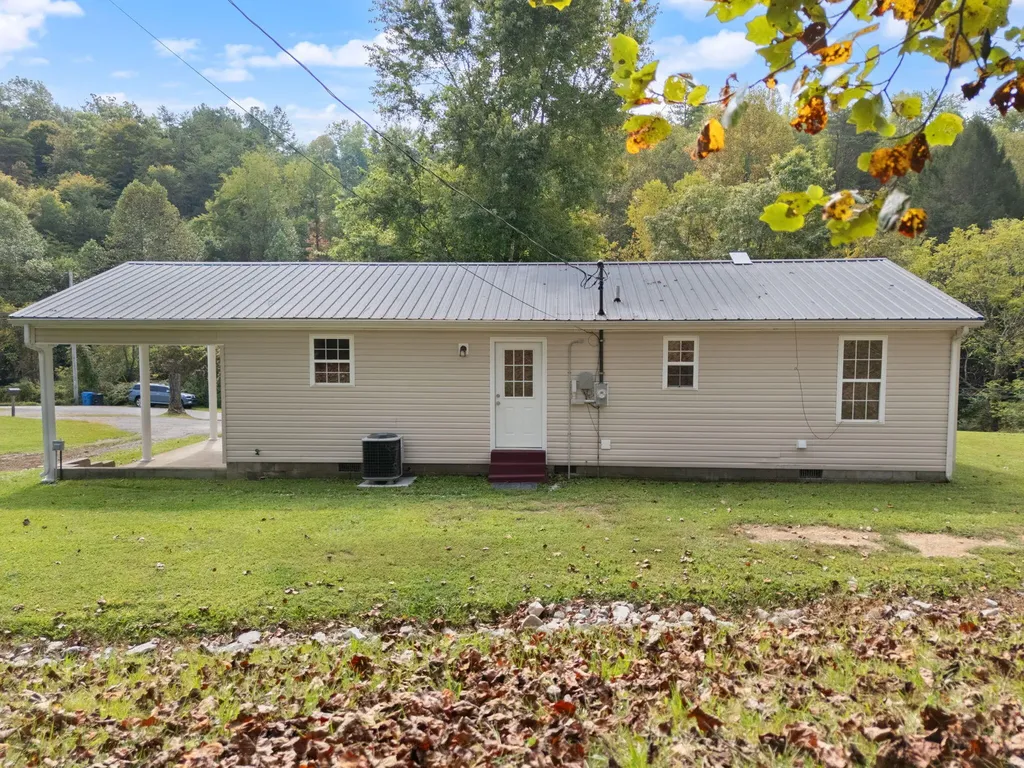 867 Chadwell Road Booneville KY 41314