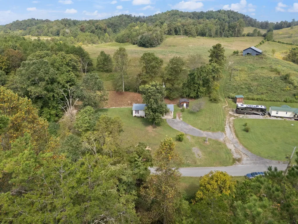 867 Chadwell Road Booneville KY 41314