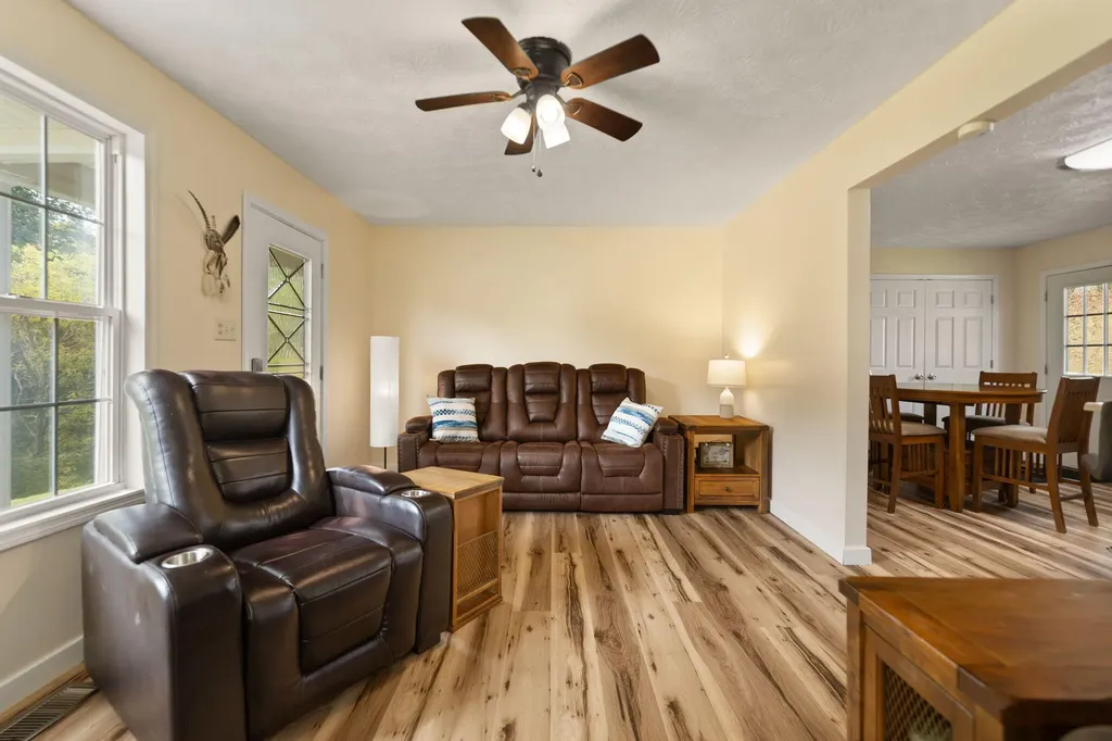 867 Chadwell Road Booneville KY 41314