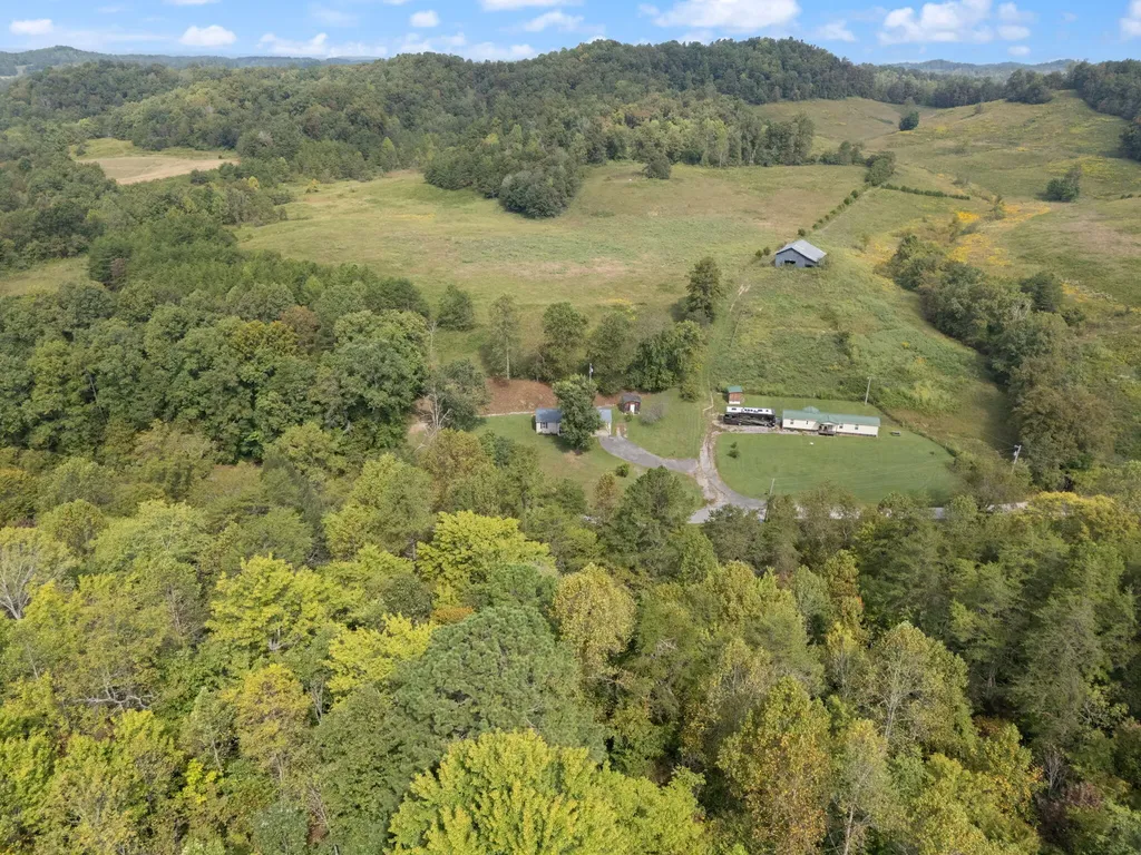 867 Chadwell Road Booneville KY 41314