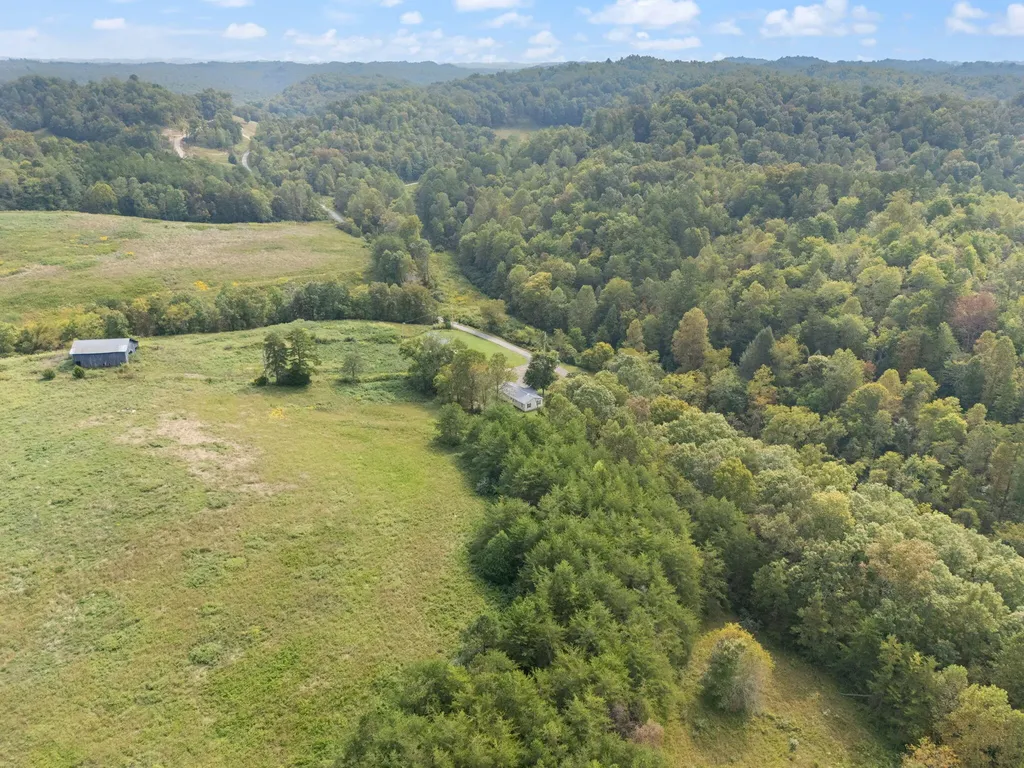 867 Chadwell Road Booneville KY 41314
