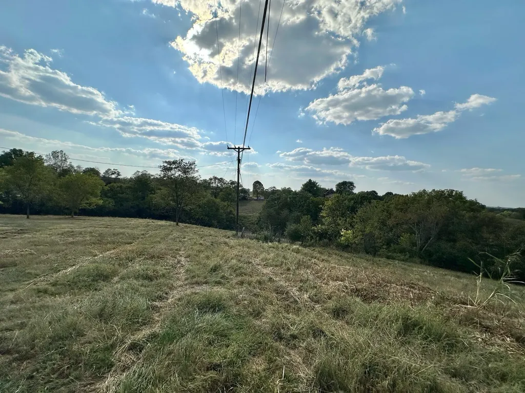 2524 Us 68 Ewing KY 41039