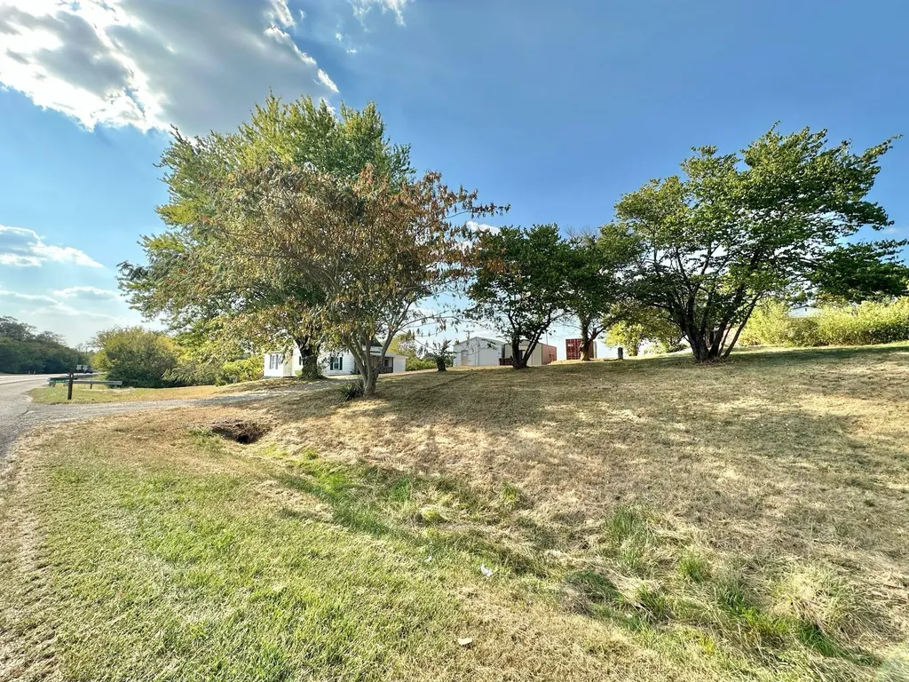 2524 Us 68 Ewing KY 41039