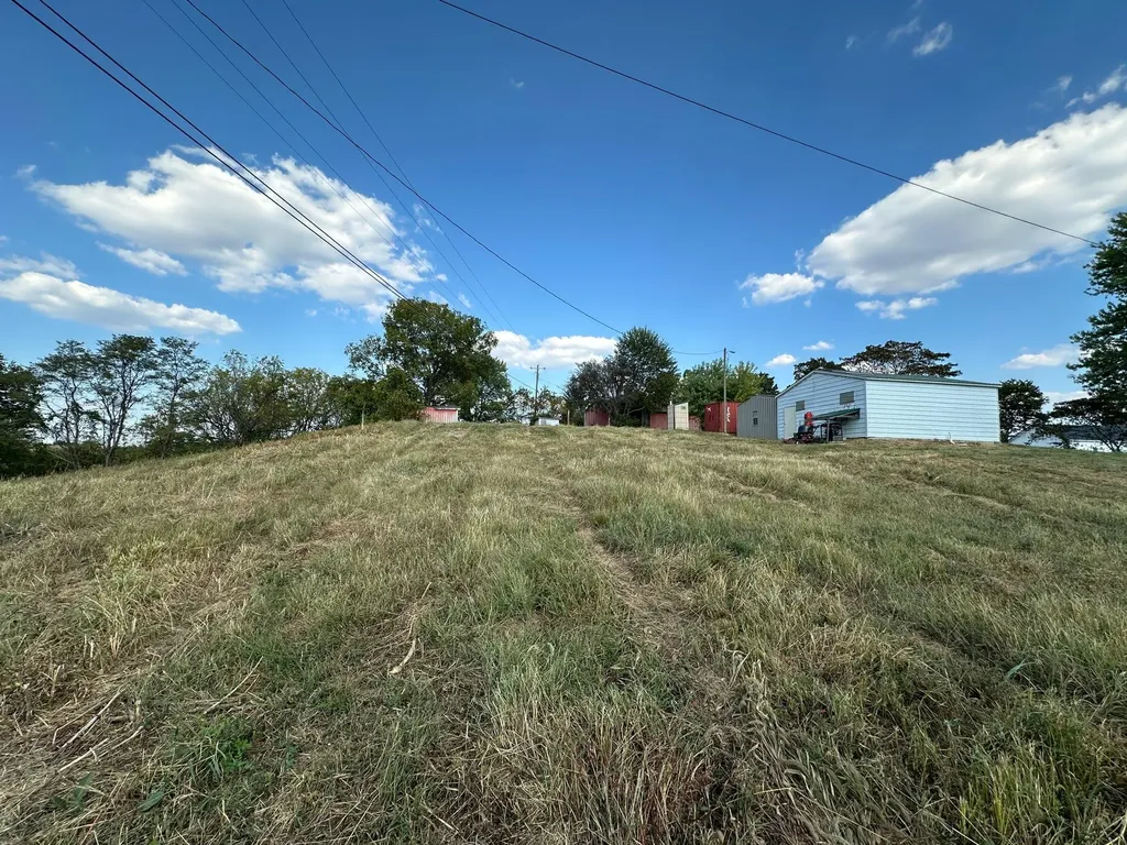 2524 Us 68 Ewing KY 41039