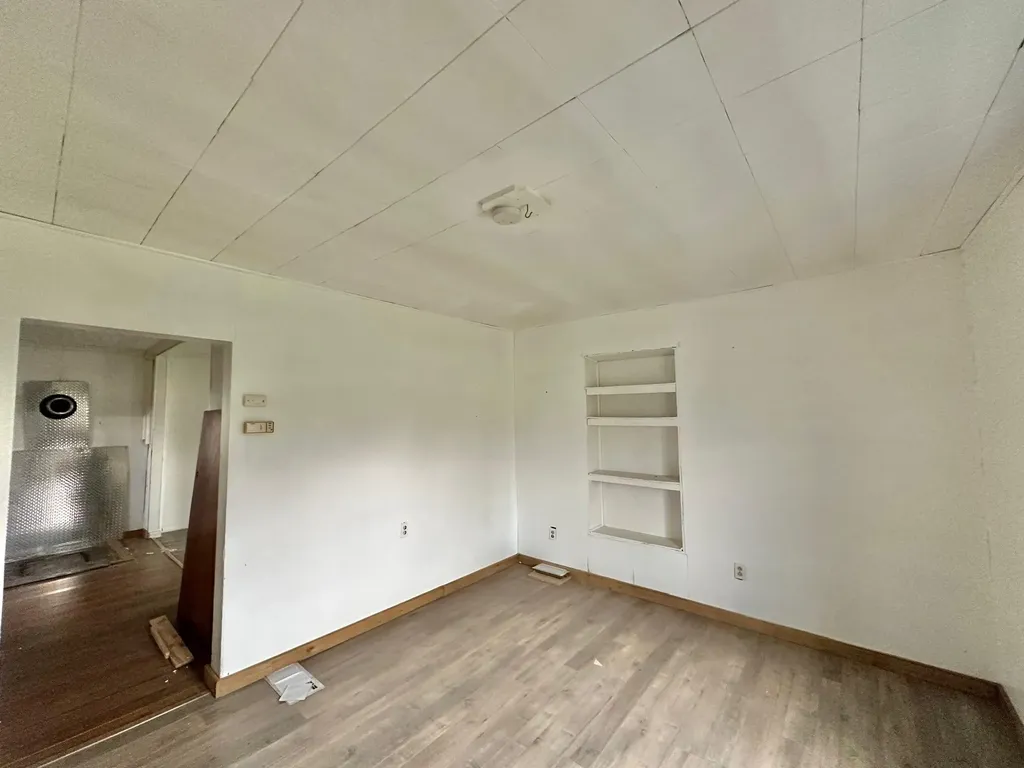 2524 Us 68 Ewing KY 41039