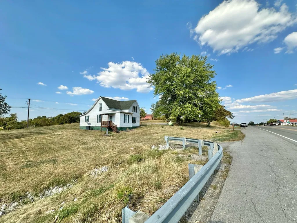 2524 Us 68 Ewing KY 41039