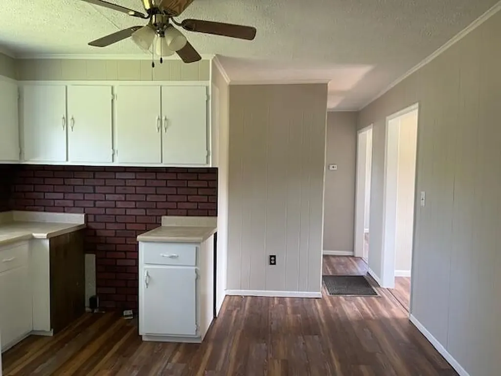 411 Ky-3085 Flat Lick KY 40935