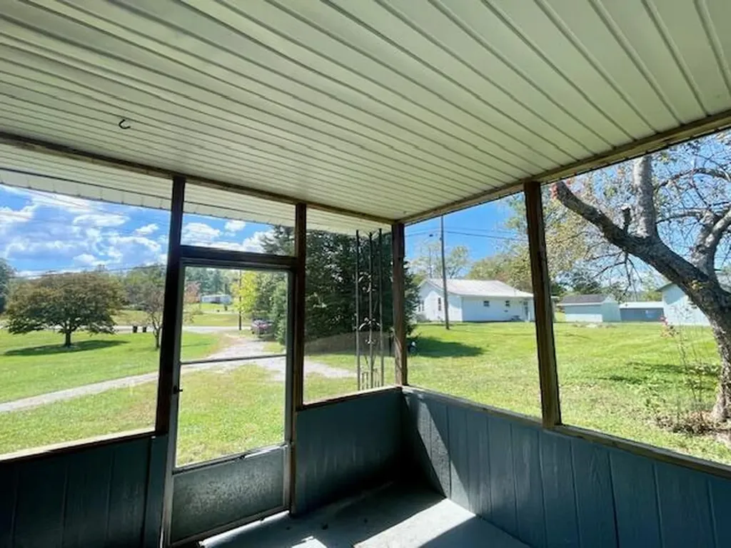 411 Ky-3085 Flat Lick KY 40935