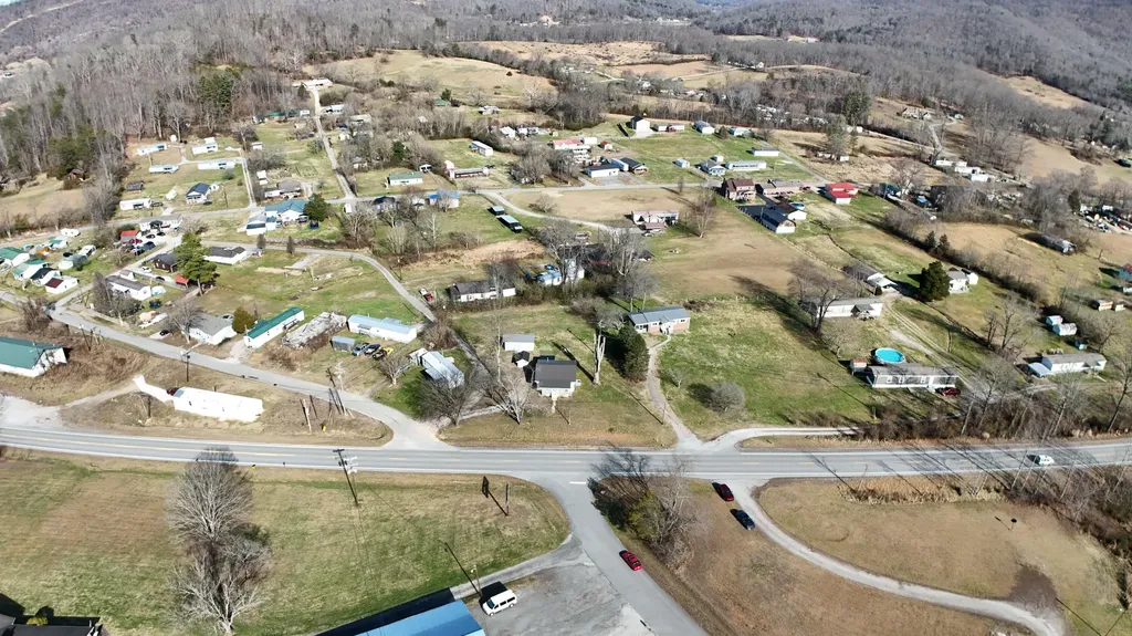 411 Ky-3085 Flat Lick KY 40935