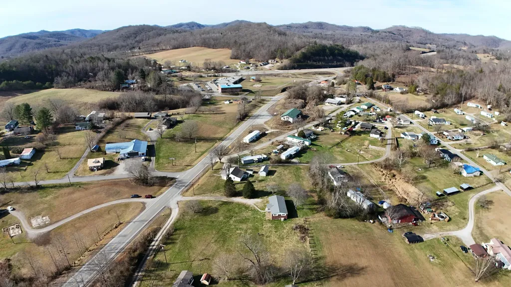 411 Ky-3085 Flat Lick KY 40935