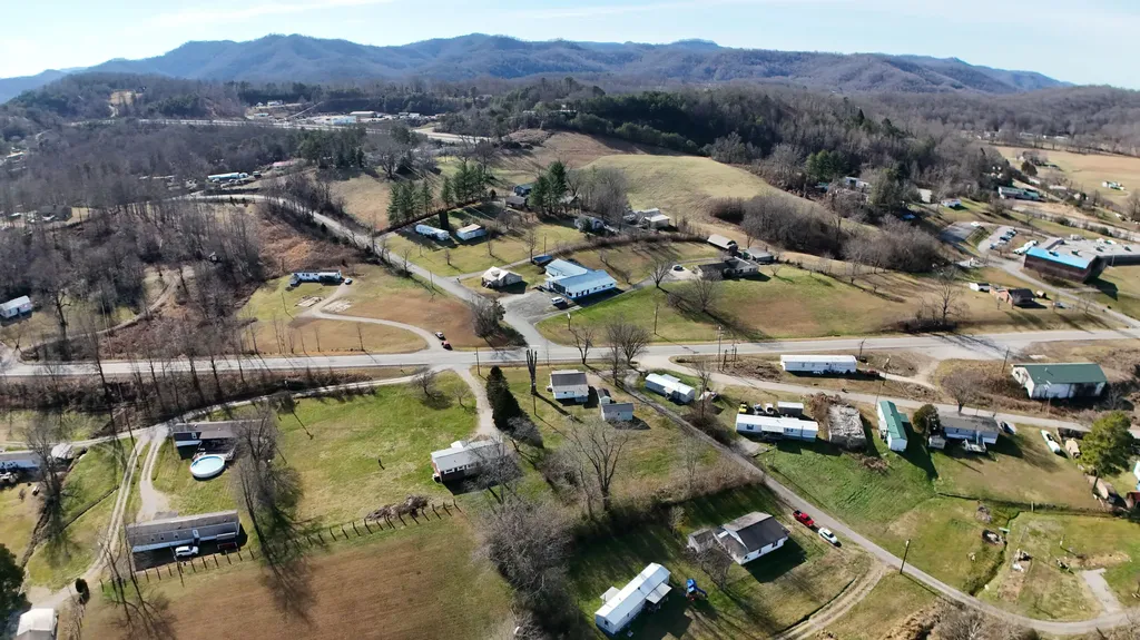 411 Ky-3085 Flat Lick KY 40935