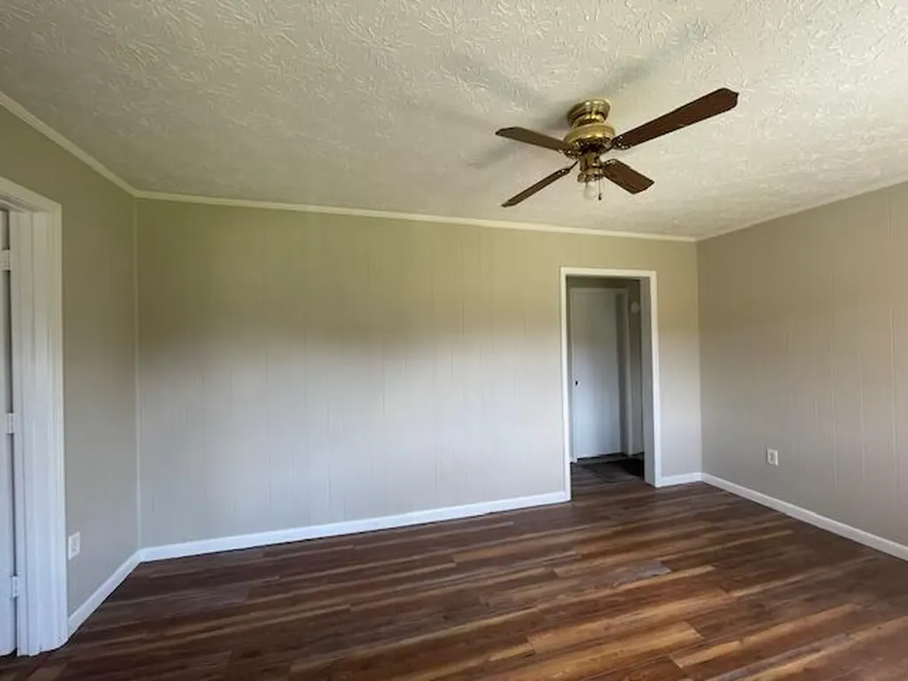 411 Ky-3085 Flat Lick KY 40935