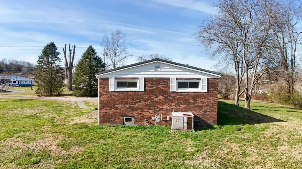 411 Ky-3085 Flat Lick KY 40935