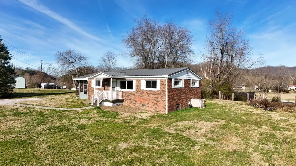 411 Ky-3085 Flat Lick KY 40935