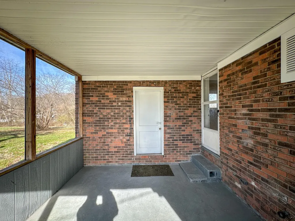 411 Ky-3085 Flat Lick KY 40935