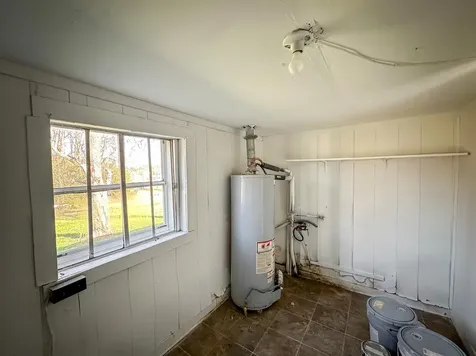 411 KY-3085 Flat Lick KY 40935