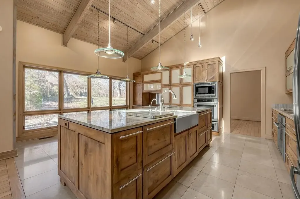 1404 Meganwood Circle Lexington KY 40502