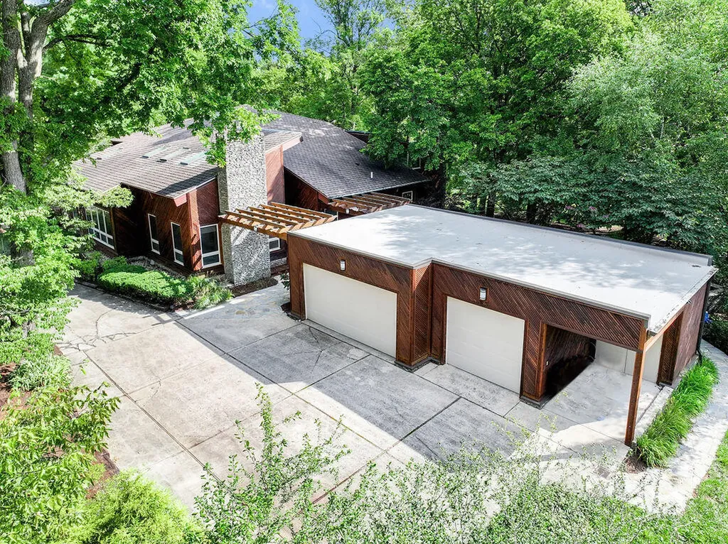 1404 Meganwood Circle Lexington KY 40502