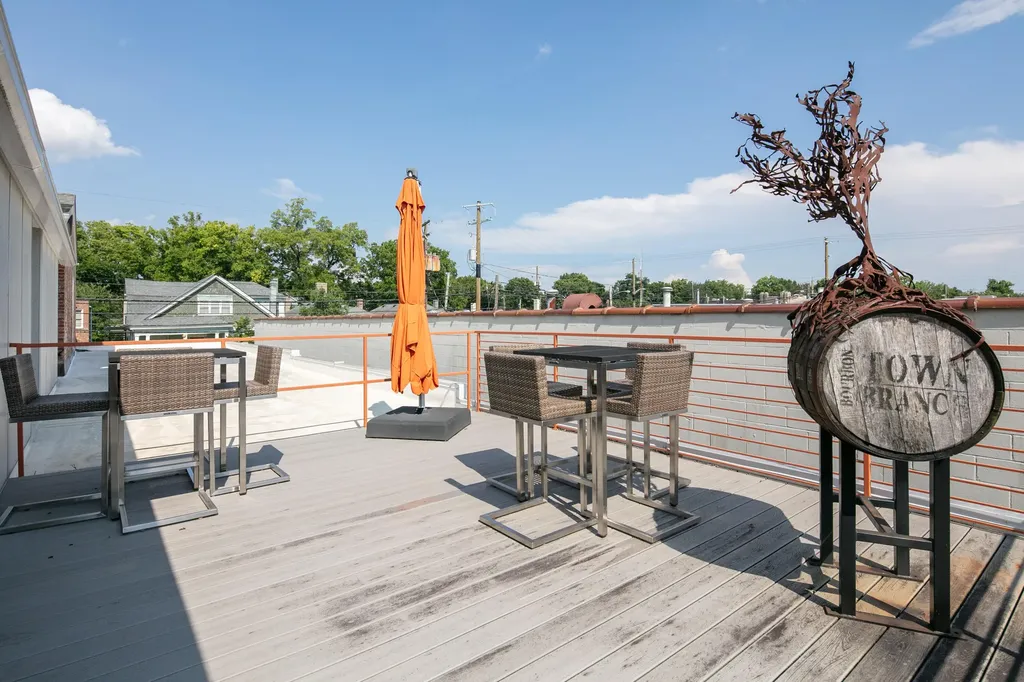 146 E Third Street Lexington KY 40508