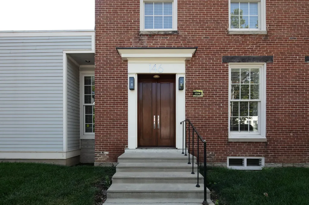 146 E Third Street Lexington KY 40508