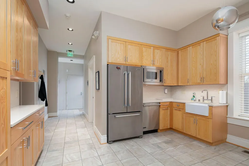 146 E Third Street Lexington KY 40508