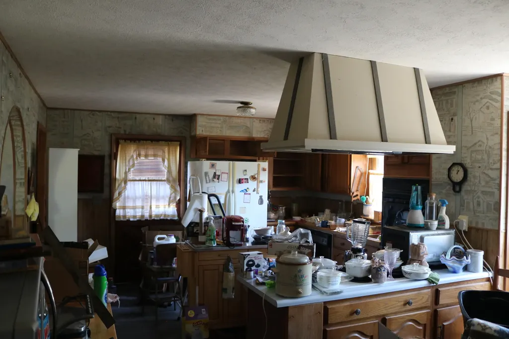 2706 Locust Grove Road Carlisle KY 40311