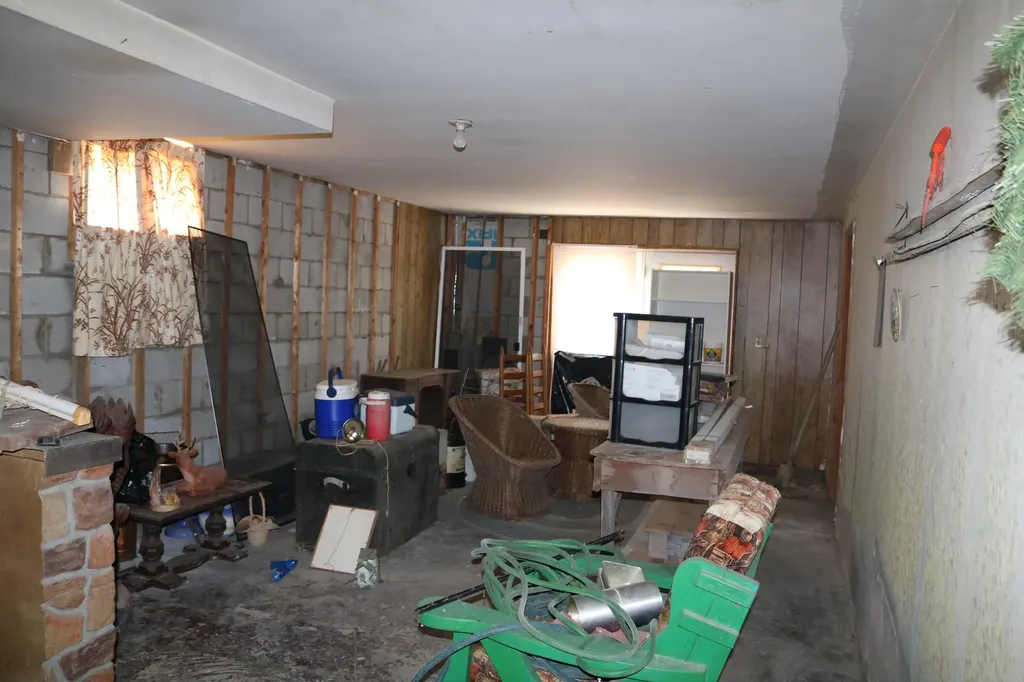 2706 Locust Grove Road Carlisle KY 40311