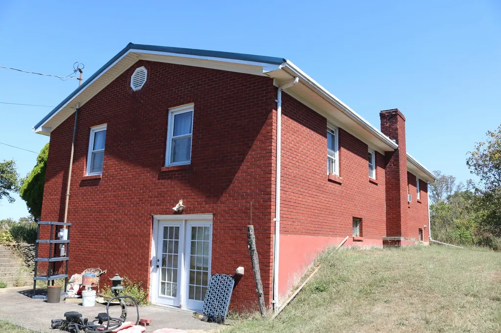 2706 Locust Grove Road Carlisle KY 40311