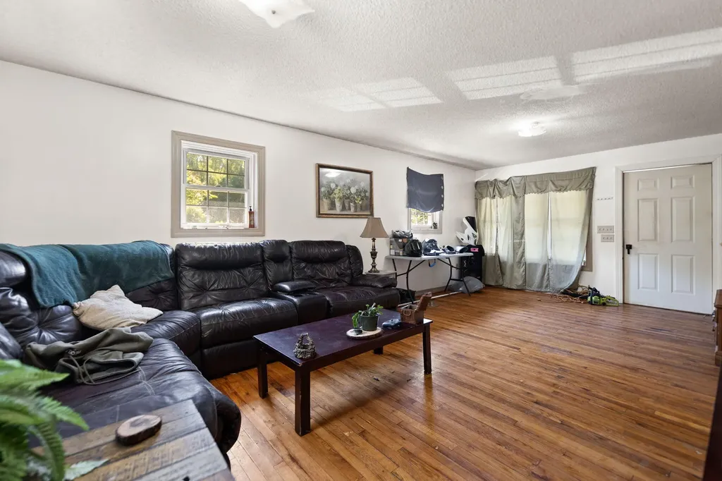 1364 Ky-3439 Barbourville KY 40906