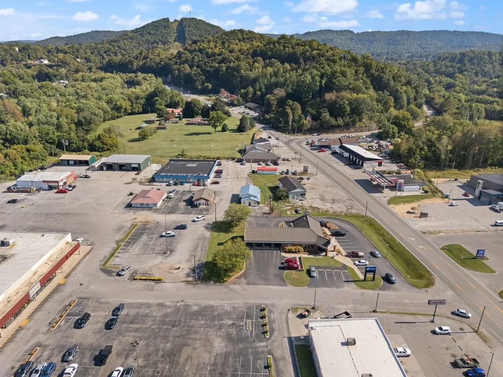 863 Highway 25 Williamsburg KY 40769